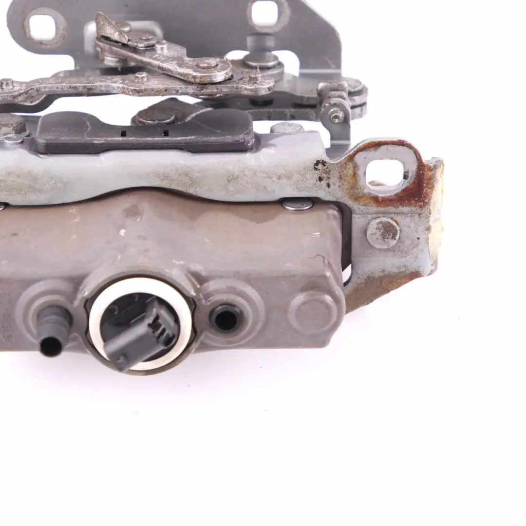 Bonnet Hinge Mercedes W204 W212 Right O/S Hood Pedestrian Protection Unit to with Part number A2129066301 Bonnet Hinge Mercedes W204 W212 Right O/S Hood Pedestrian Protection Unit - SKU A2129066301-PAL - Part number A2129066301