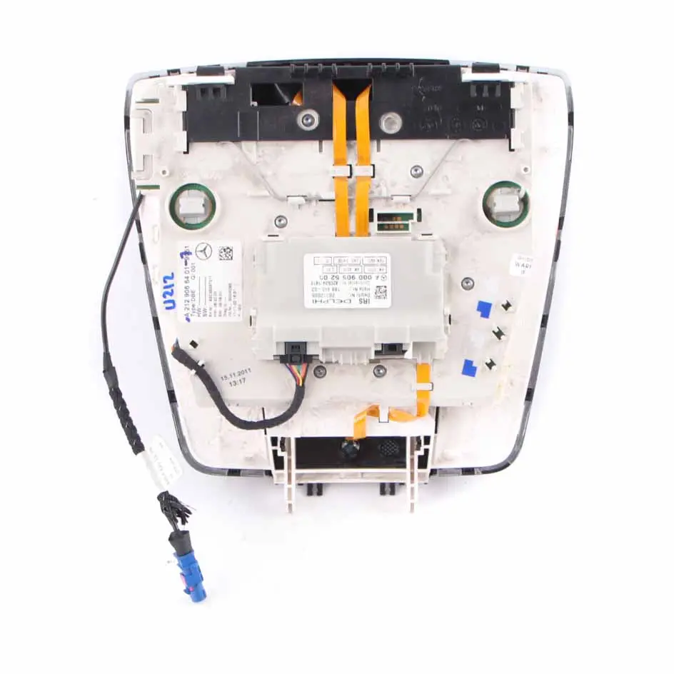 Lampka Podsufitki Oświetlenie Kabiny do Mercedes W212 o numerze A2129066401 Mercedes W212 Lampka Podsufitki Oświetlenie Kabiny - SKU A2129066401-1 - Numer Części A2129066401