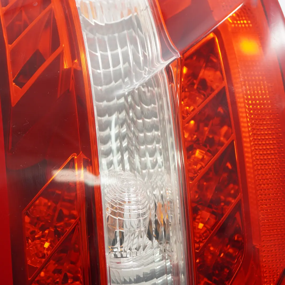  Piloto Trasero Mercedes W212 Berlina Izquierda Panel Lateral - SKU A2129066601 - Número de pieza A2129066601
