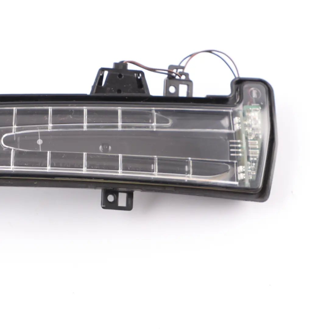  Indicatore direzione Mercedes W176 W212 Destra Segnale d'ala Lampada - SKU A2129067301 - Numero di parte A2129067301