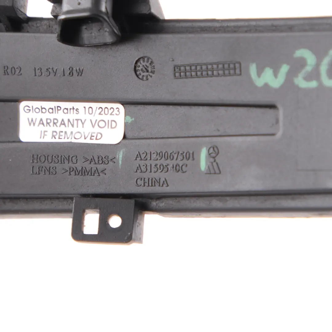 Wing Mirror Blinker Indicator Lamp Right O/S to Mercedes W204 W212 with Part number A2129067501 Mercedes W204 W212 Wing Mirror Blinker Indicator Lamp Right O/S - SKU A2129067501 - Part number A2129067501