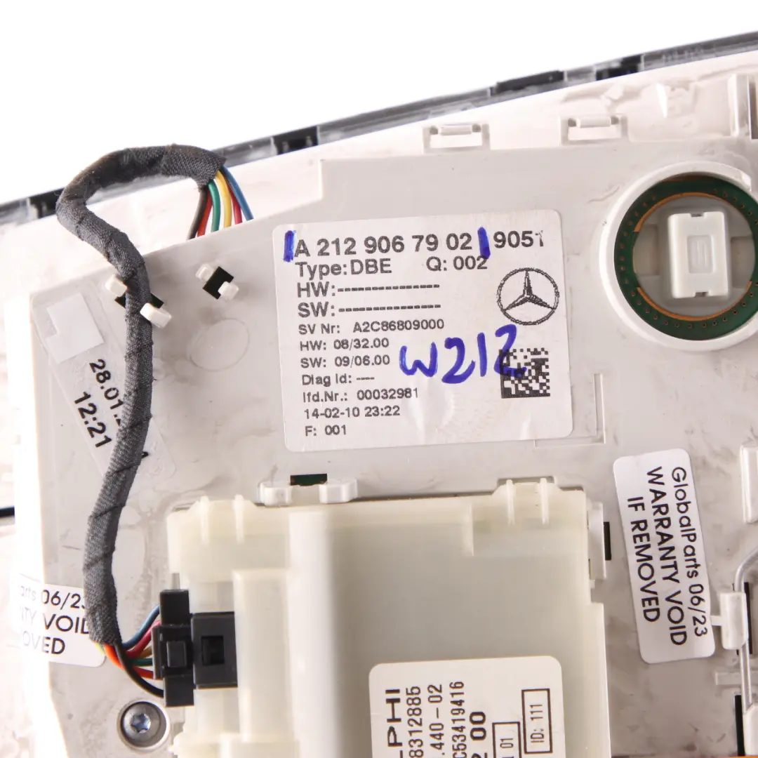 Tetto Luce Lettura Lampada Pannello Interno Nero per Mercedes W212 con numero di parte A2129067902 Mercedes W212 Tetto Luce Lettura Lampada Pannello Interno Nero - SKU A2129067902 - Numero di parte A2129067902