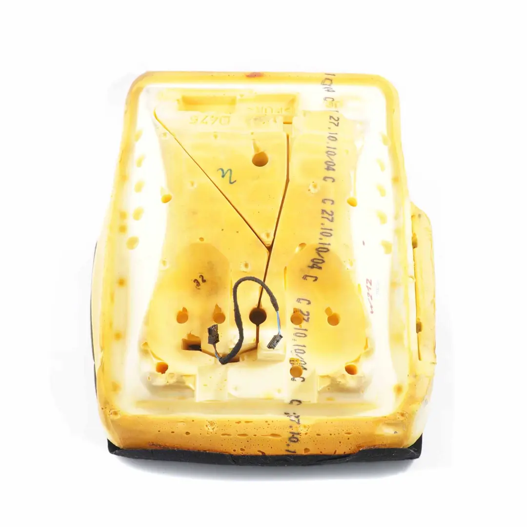 Vordersitz Bezug Rechts Heizung Verkleidung für Mercedes W212 mit Teilenummer A2129100250 Mercedes W212 Vordersitz Bezug Rechts Heizung Verkleidung - SKU A2129100250 - Teilenummer A2129100250