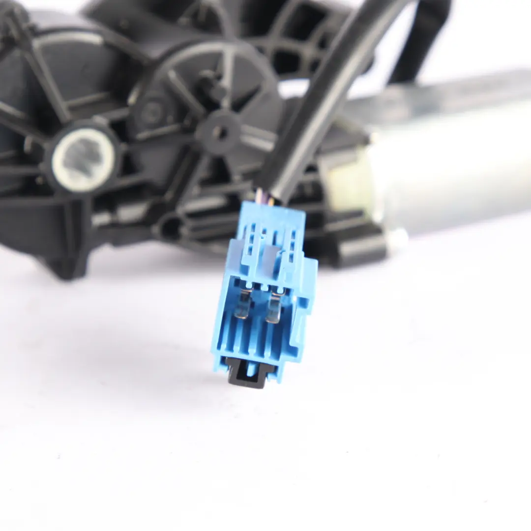 Mercedes W212 Sitzverstellmotor vorne links Höhenverstellung - SKU A2129103336-1 - Teilenummer A2129103336