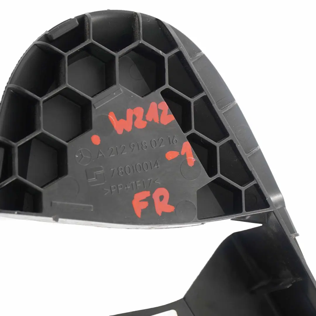 Asiento Delantero Derecho Panel Cubierta para Mercedes W212 con número de pieza A2129180216 Mercedes W212 Asiento Delantero Derecho Panel Cubierta - SKU A2129180216-1 - Número de pieza A2129180216