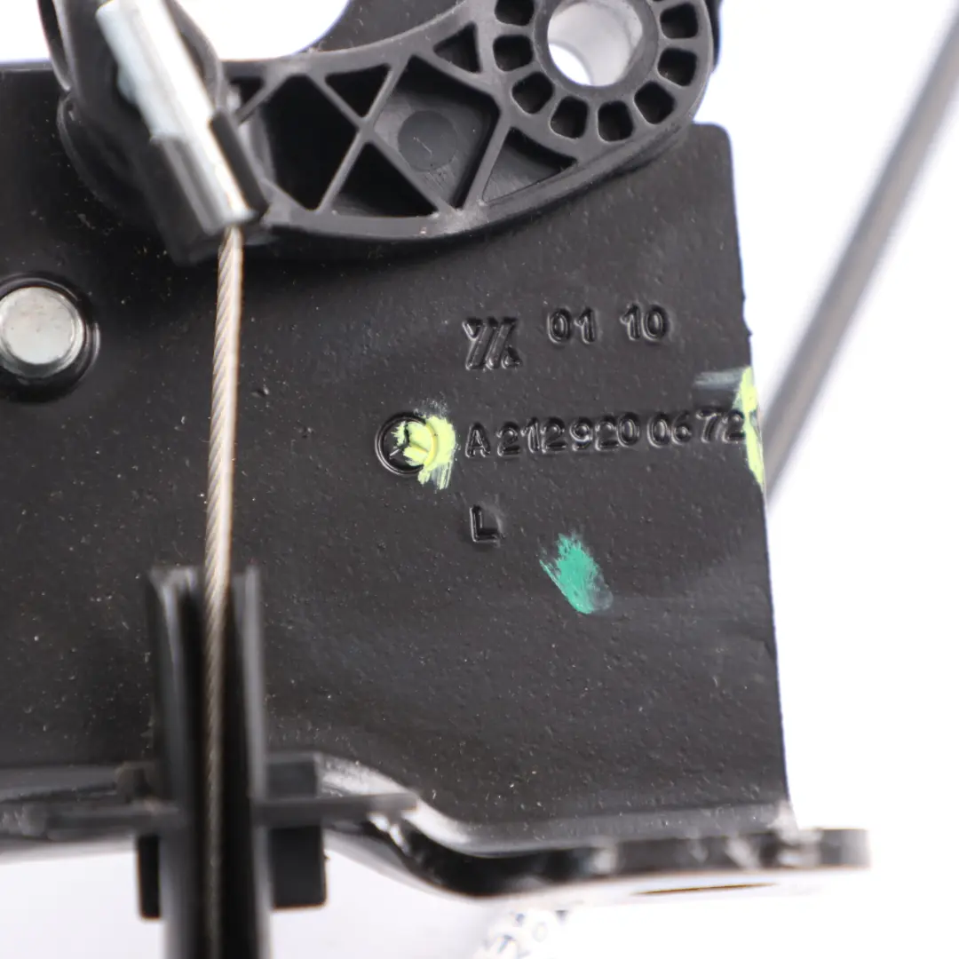 câble verrouillage gauche sièges arrière A2129200672 pour Mercedes W212 à propos du numéro de pièce A2129200176 Mercedes W212 câble verrouillage gauche sièges arrière A2129200672 - SKU A2129200176-1 - Numéro de pièce A2129200176