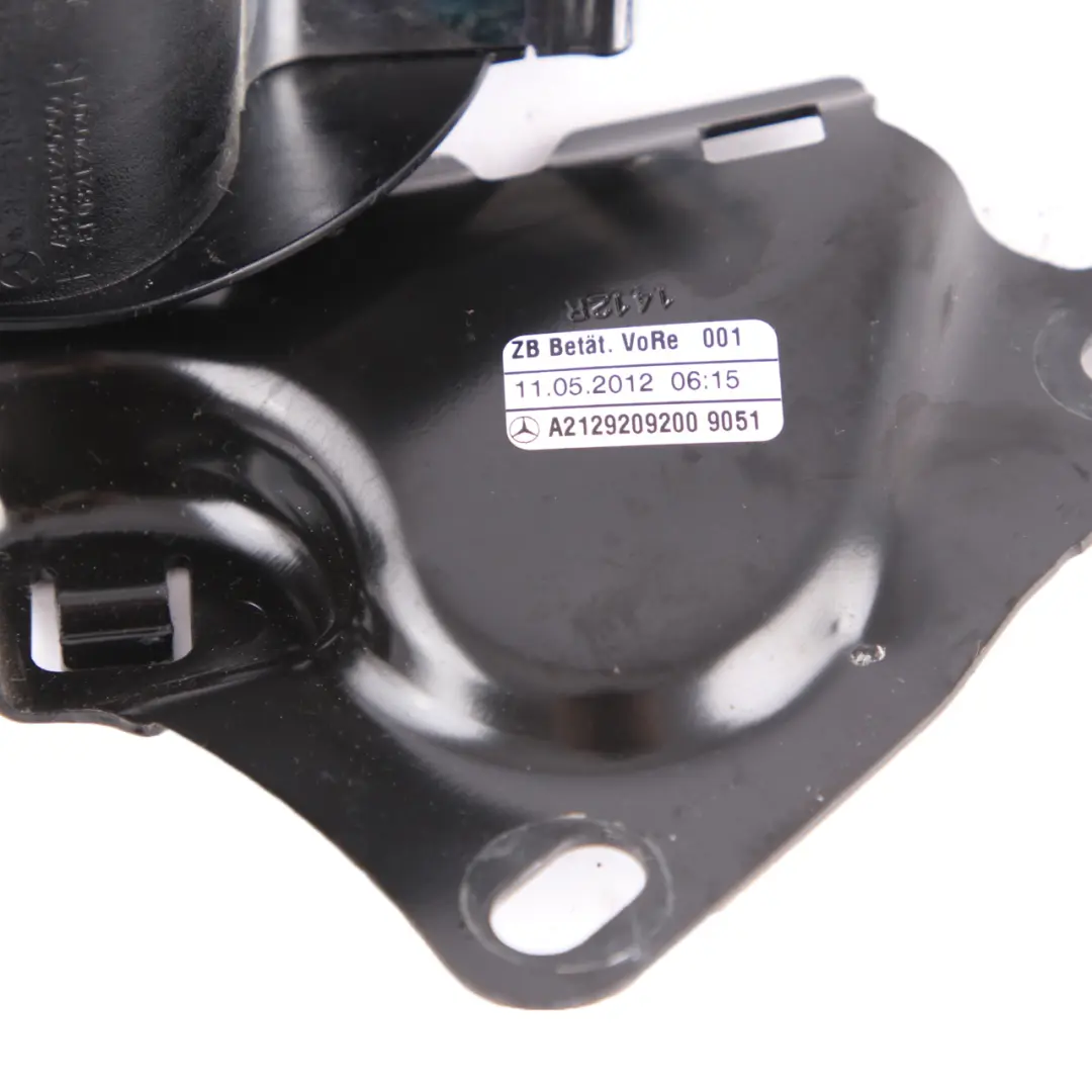 Mercedes S212 Rücksitz Klappbare Rückenlehne Rechts Sperre Handgriff - SKU A2129200276-1 - Teilenummer A2129200276