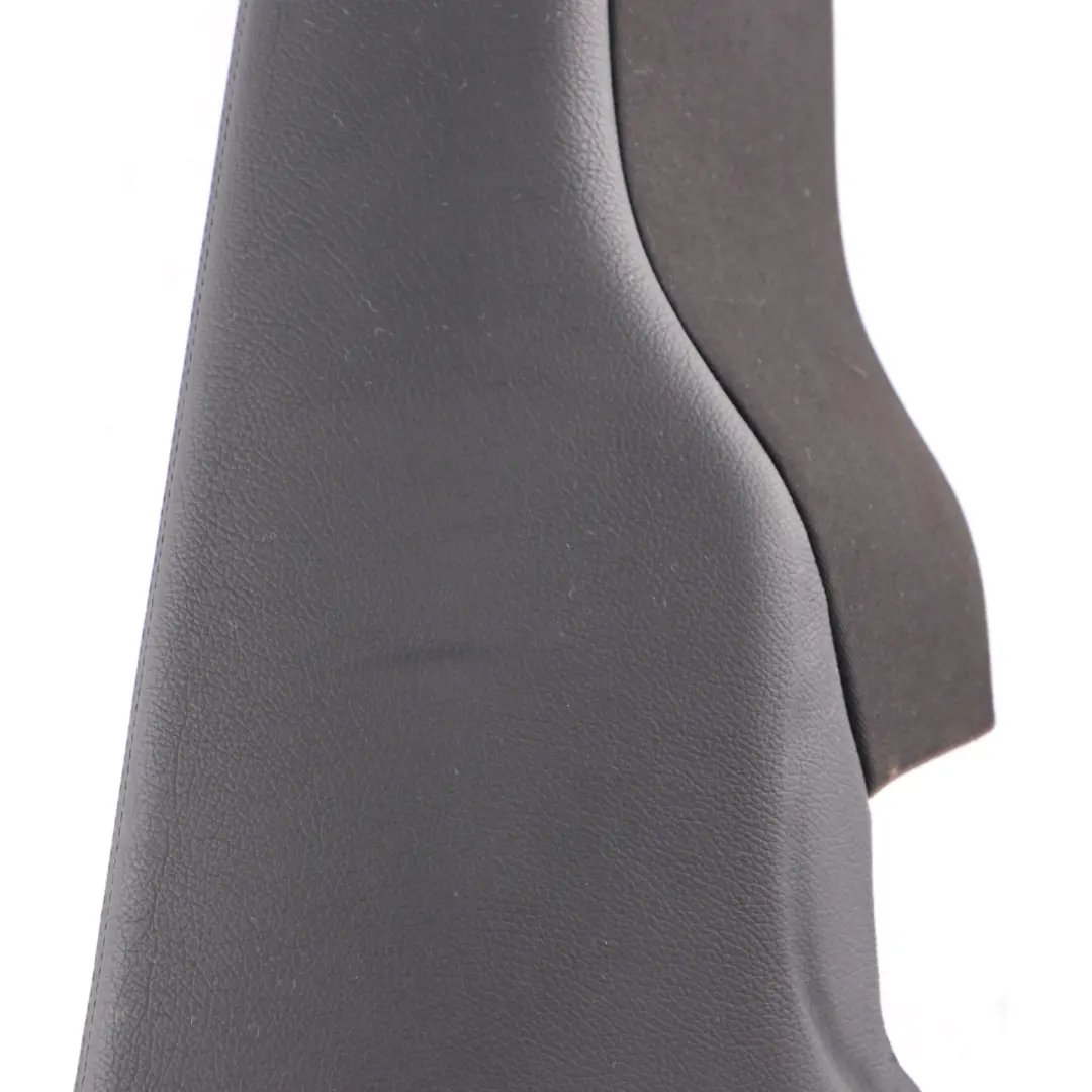 Pannello Laterale Sedile Posteriore Destro Nero Pelle per Mercedes W212 Berlina con numero di parte A2129202030 Mercedes W212 Berlina Pannello Laterale Sedile Posteriore Destro Nero Pelle - SKU A2129202030 - Numero di parte A2129202030