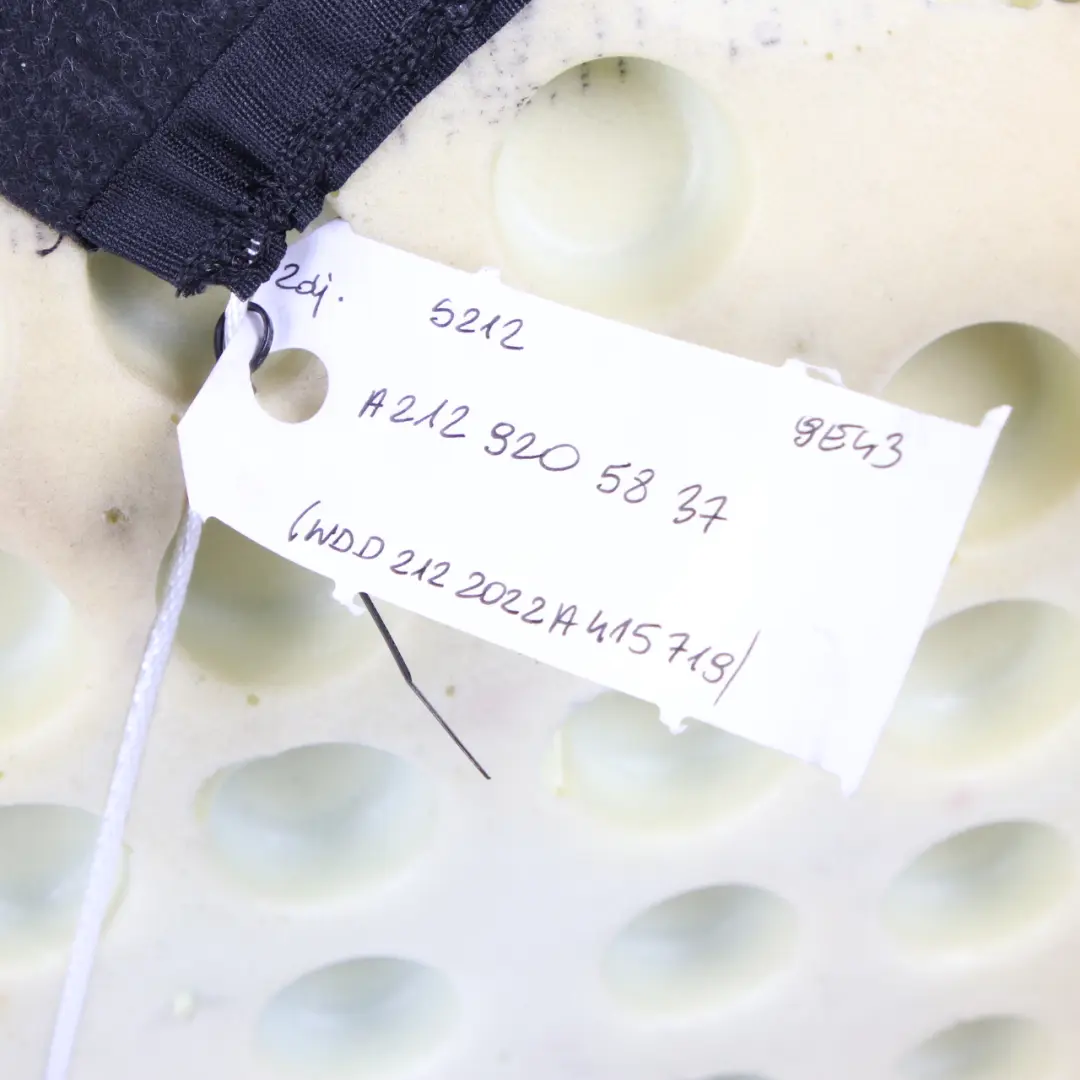 Sedile Posteriore Panca Divano Rivestimento Cuscino Pelle per Mercedes S212 Estate con numero di parte A2129205837 Mercedes S212 Estate Sedile Posteriore Panca Divano Rivestimento Cuscino Pelle - SKU A2129205837 - Numero di parte A2129205837