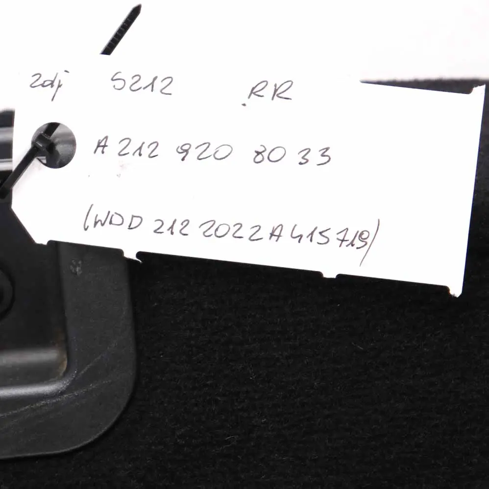 Mercedes S212 Kombi Oparcie Tylnej Kanapy Prawe Czarna Skóra - SKU A2129208033 - Numer Części A2129208033