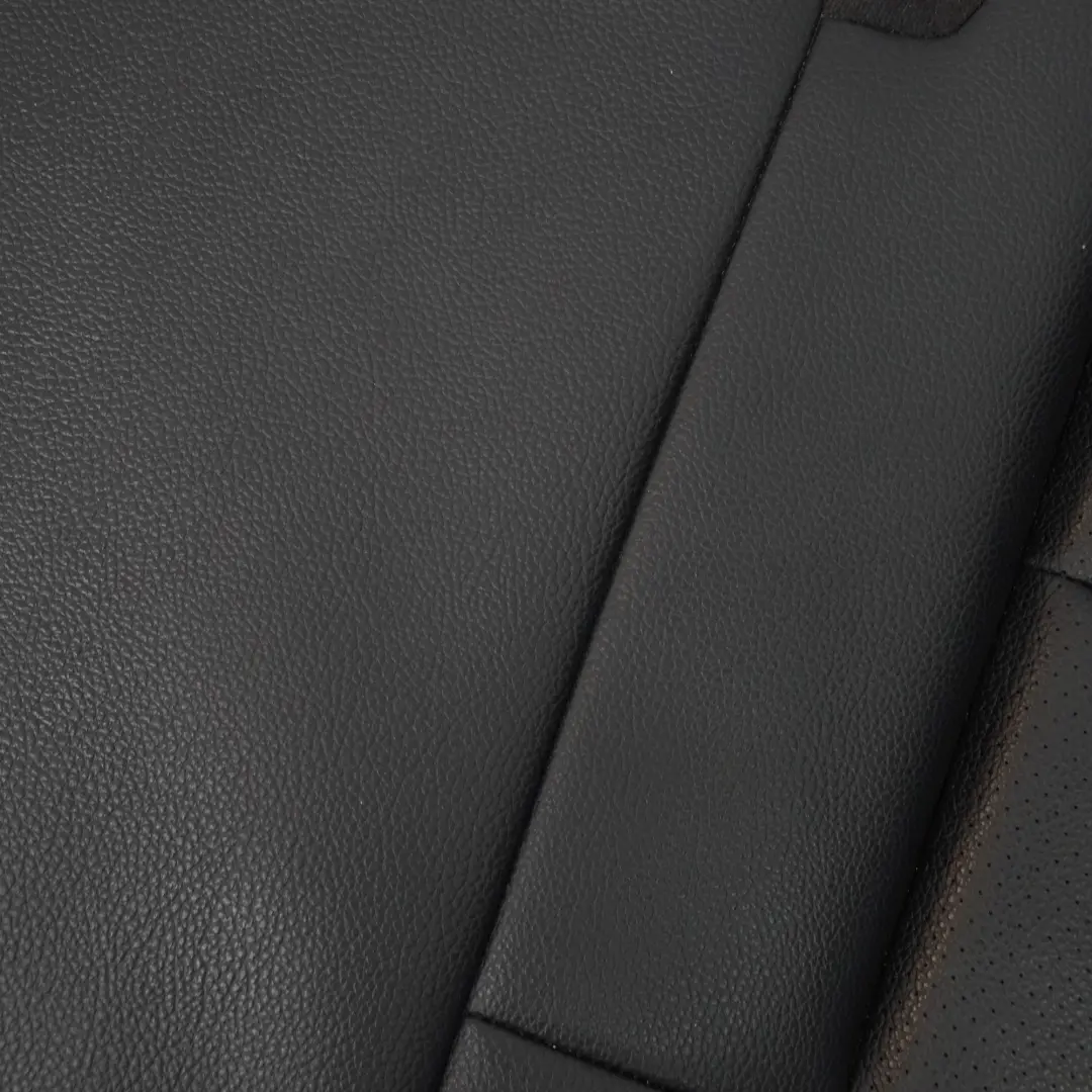 Rücksitzbank Bezug Kunstleder Schwarz für Mercedes W212 Limousine mit Teilenummer A2129208637 Mercedes W212 Limousine Rücksitzbank Bezug Kunstleder Schwarz - SKU A2129208637 - Teilenummer A2129208637