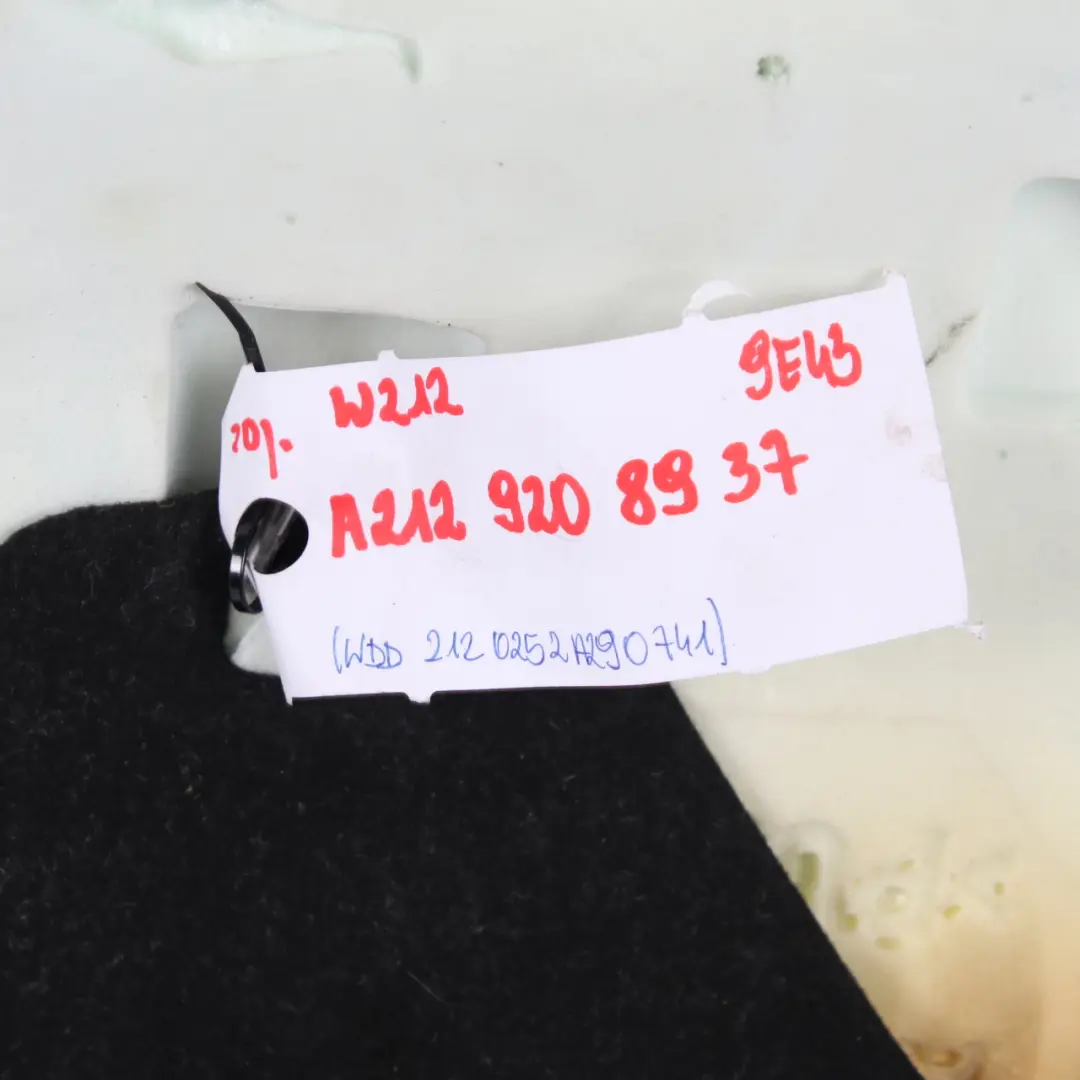 Kanapa Siedzisko Skóra Czarna do Mercedes W212 o numerze A2129208937 Mercedes W212 Kanapa Siedzisko Skóra Czarna - SKU A2129208937 - Numer Części A2129208937