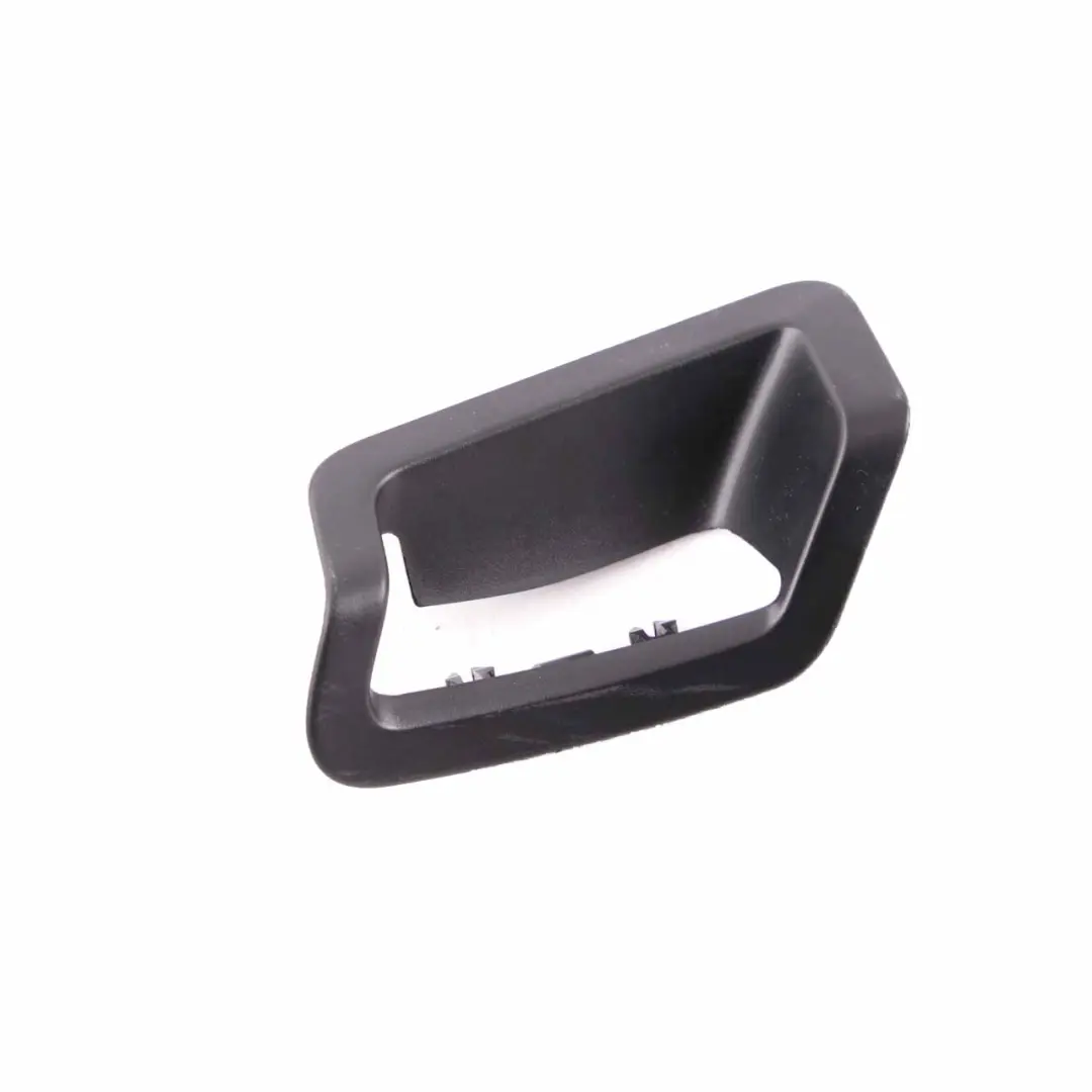 Maniglia sblocco dello schienale Mercedes W212 Telaio posteriore destro per con numero di parte A2129230400 Maniglia sblocco dello schienale Mercedes W212 Telaio posteriore destro - SKU A2129230400 - Numero di parte A2129230400