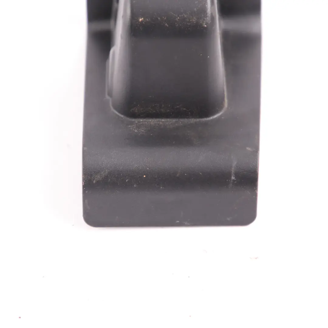 Mercedes W212 Cubierta Bloqueo Asiento Trasero Derecho Trim Negro - SKU A2129231222 - Número de pieza A2129231222