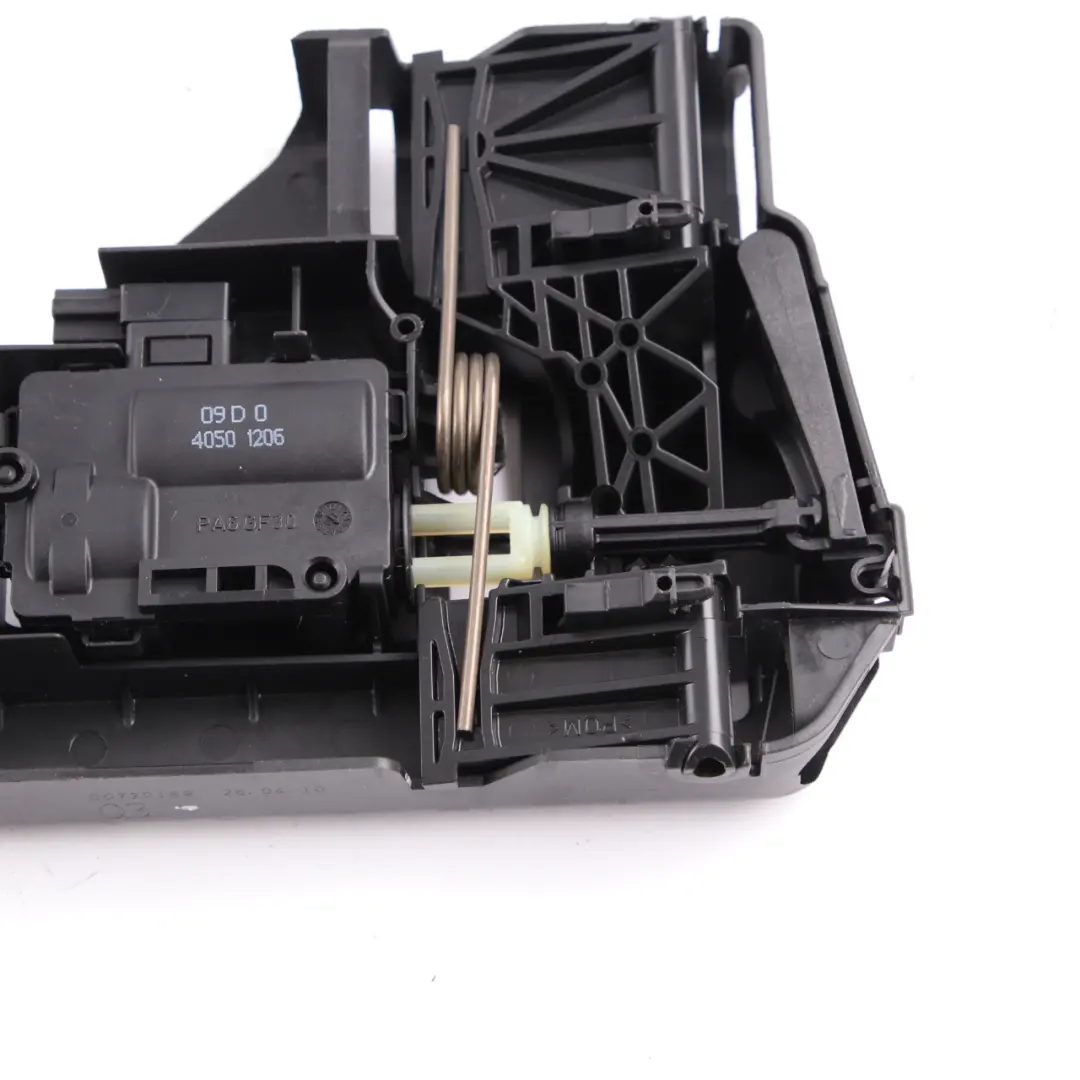 Attuatore Poggiatesta Pieghevole Sedili Posteriori Mercedes W204 - SKU A2129700026 - Numero di parte A2129700026