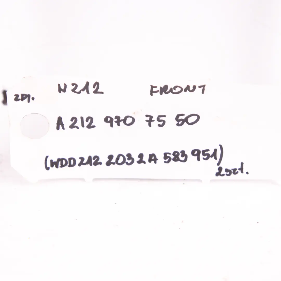 Zagłówek Lewy Prawy Przód Skóra do Mercedes W212 o numerze A2129707550 Mercedes W212 Zagłówek Lewy Prawy Przód Skóra - SKU A2129707550 - Numer Części A2129707550