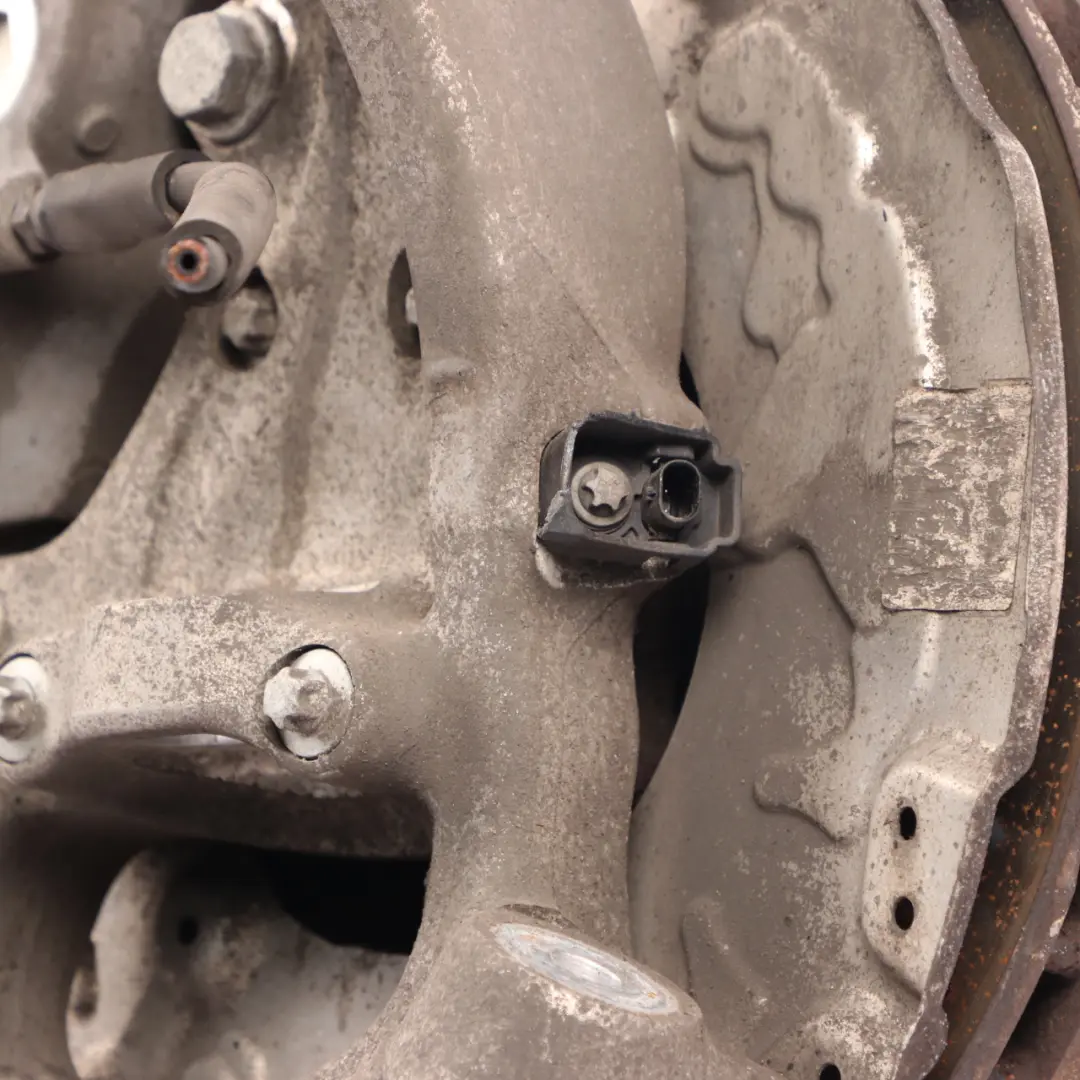 Mercedes W213 Roue Moyeu Roulement Disque Frein Sport Étrier Avant Gauche - SKU A2133324700-1 - Numéro de pièce A2133324700