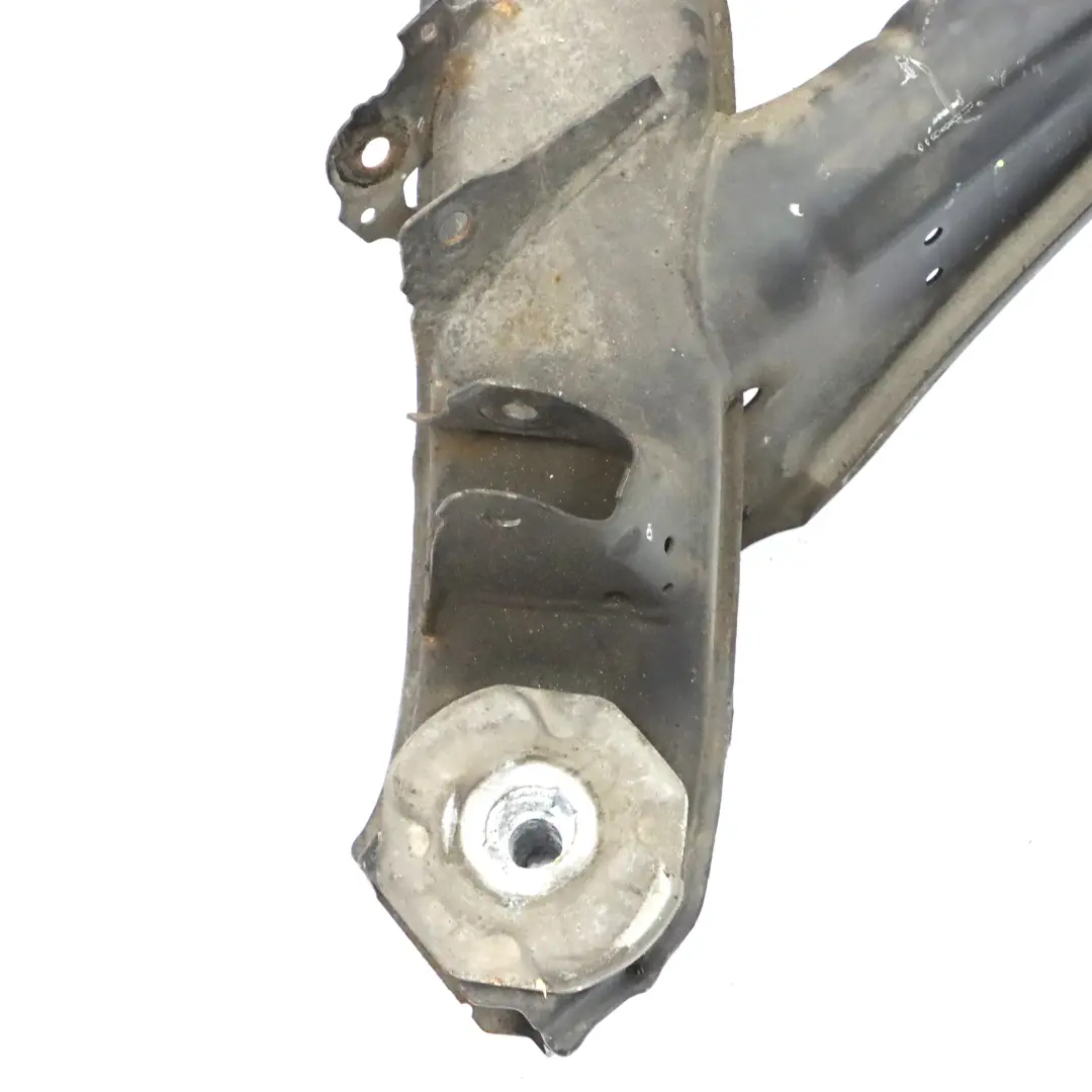 essieu arrière berceau sous-châssis support suspension pour Mercedes W205 à propos du numéro de pièce A2133504903 Mercedes W205 essieu arrière berceau sous-châssis support suspension - SKU A2133504903 - Numéro de pièce A2133504903