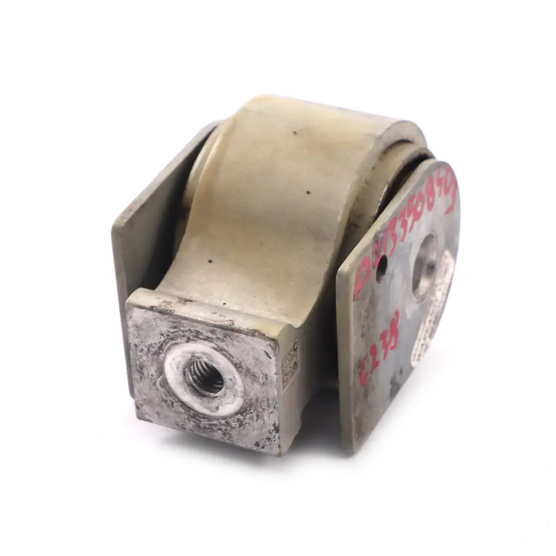 Antivibrante Mercedes W213 C238 Supporto differenziale posteriore per con numero di parte A2133508403 Antivibrante Mercedes W213 C238 Supporto differenziale posteriore - SKU A2133508403 - Numero di parte A2133508403