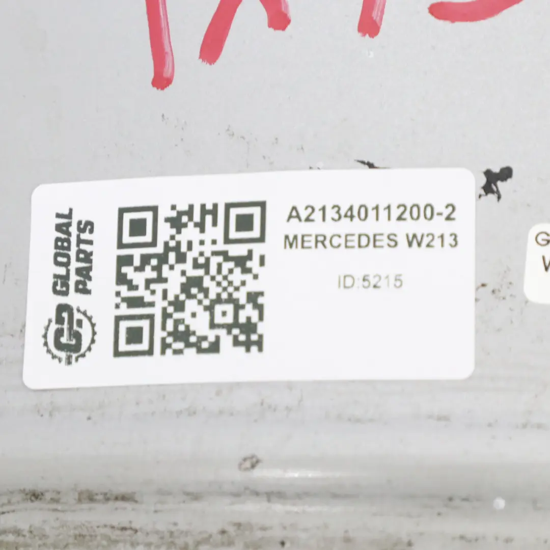 Jante en alliage à 5 branches 17" 7,5J ET:40 pour Mercedes W213 à propos du numéro de pièce A2134011200 Mercedes W213 Jante en alliage à 5 branches 17" 7,5J ET:40 - SKU A2134011200-2 - Numéro de pièce A2134011200