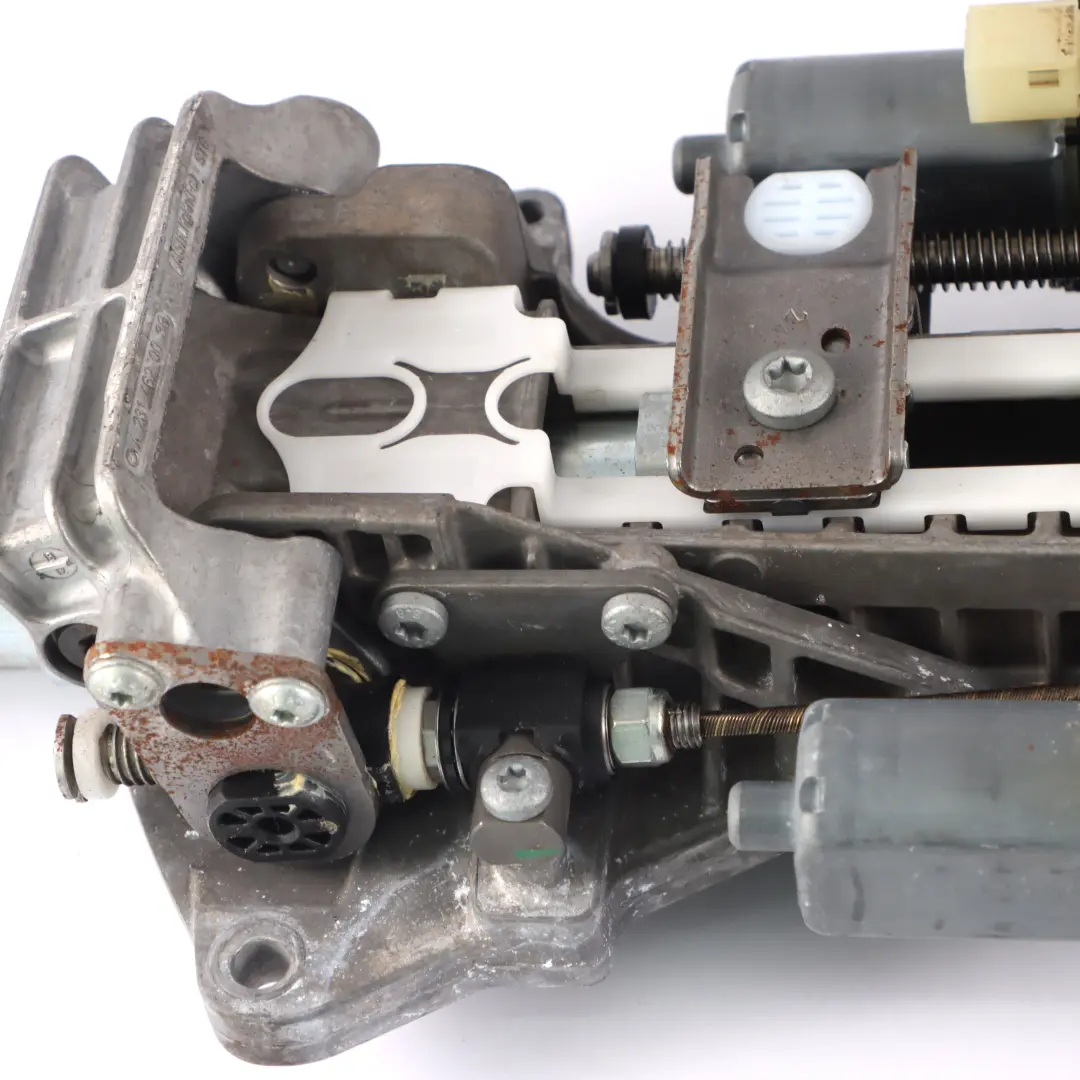  Columna de dirección Mercedes W213 C238 Columna de ajuste eléctrico - SKU A2134608300 - Número de pieza A2134608300