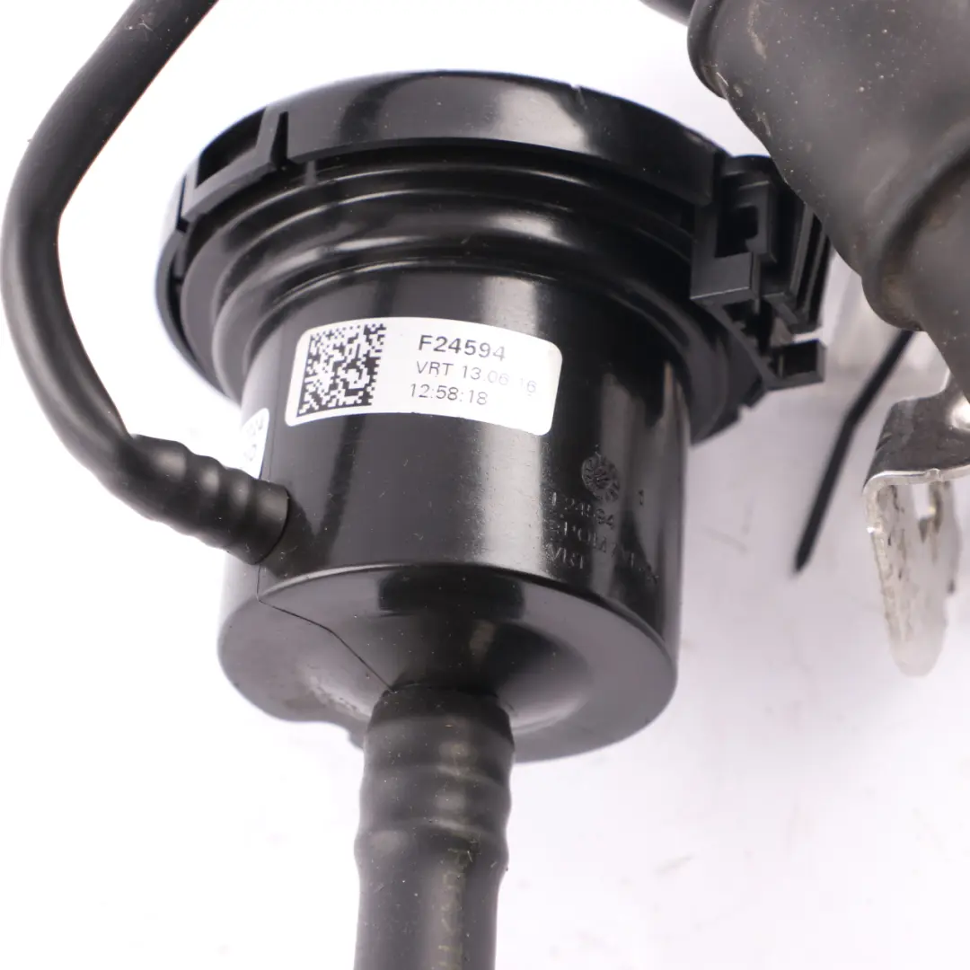 Mercedes W213 Diesel Adblue Tank Einfüll Stutzen Kunststoff Schlauch - SKU A2134700200 - Teilenummer A2134700200