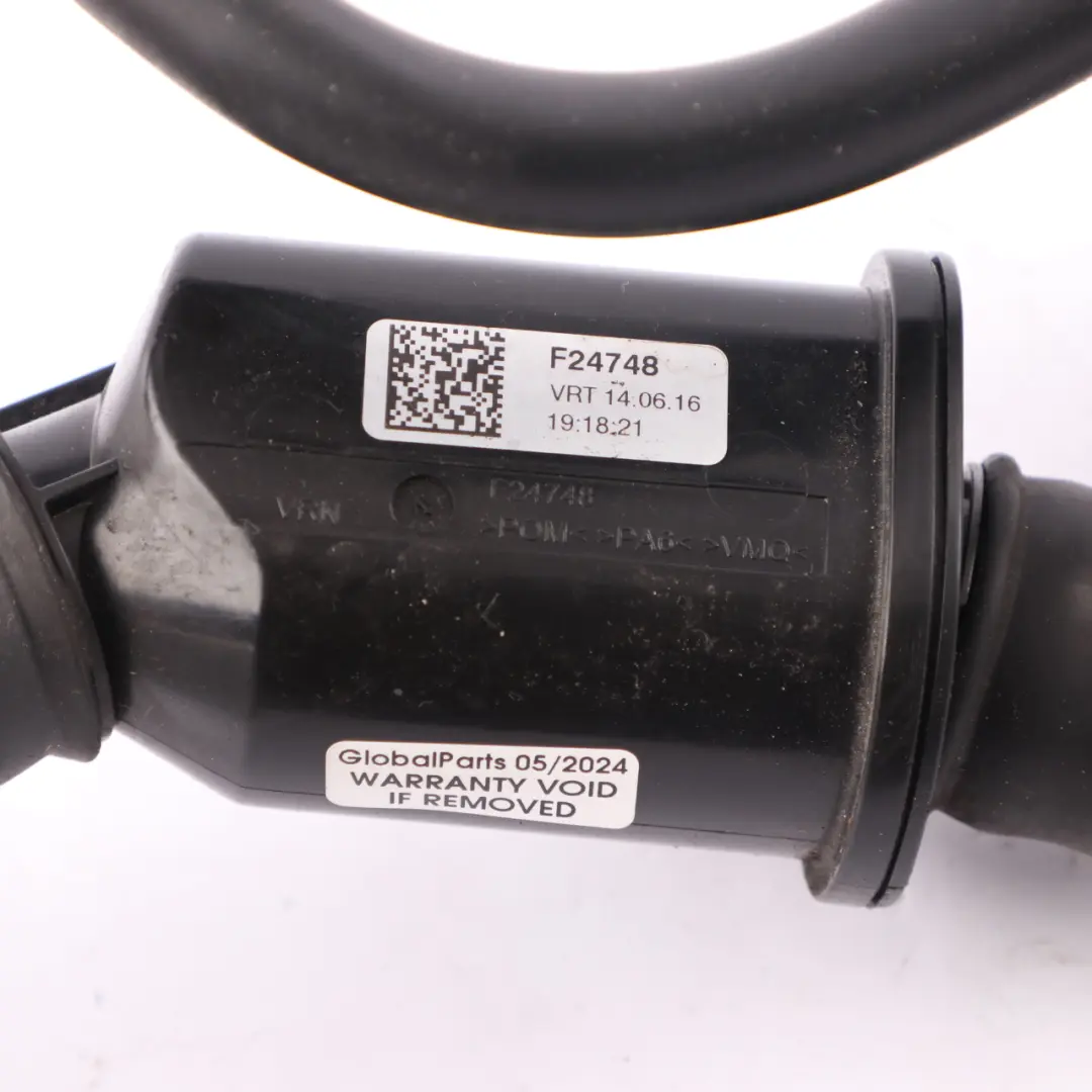 Adblue Tanque Cuello Llenado Tubo Plástico Manguera para Mercedes W213 con número de pieza A2134700200 Mercedes W213 Adblue Tanque Cuello Llenado Tubo Plástico Manguera - SKU A2134700200 - Número de pieza A2134700200