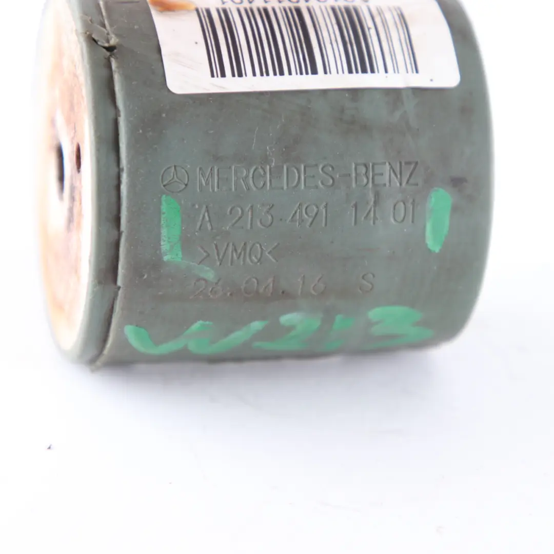 Antivibrante Mercedes W205 W213 Ammortizzatore scarico destro per con numero di parte A2134911401 Antivibrante Mercedes W205 W213 Ammortizzatore scarico destro - SKU A2134911401 - Numero di parte A2134911401