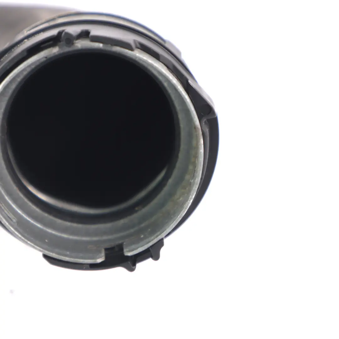  Ligne refroidissement Mercedes W213 AMG Tuyau gauche radiateur vers le moteur - SKU A2135007100 - Numéro de pièce A2135007100