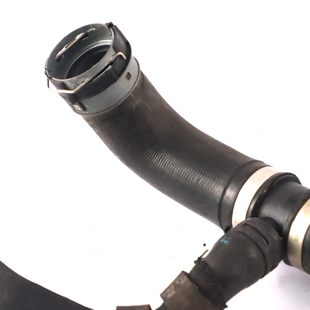  Tuyau de refroidissement Mercedes C238 M256 Tuyau d'eau du radiateur droit - SKU A2135007200 - Numéro de pièce A2135007200