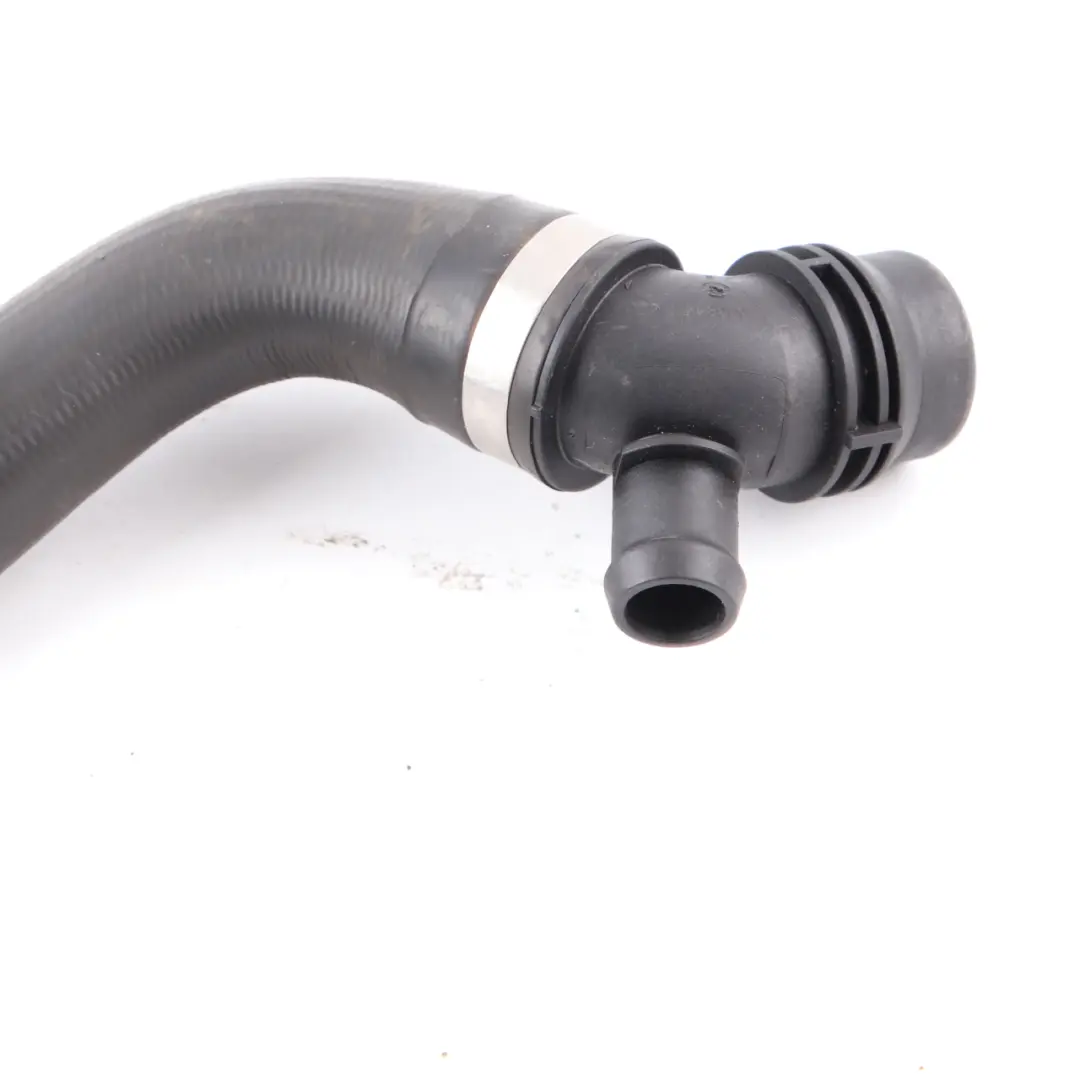 Wąż Rura Przewód Wody do Mercedes W213 S213 o numerze A2135014100 Mercedes W213 S213 Wąż Rura Przewód Wody - SKU A2135014100 - Numer Części A2135014100