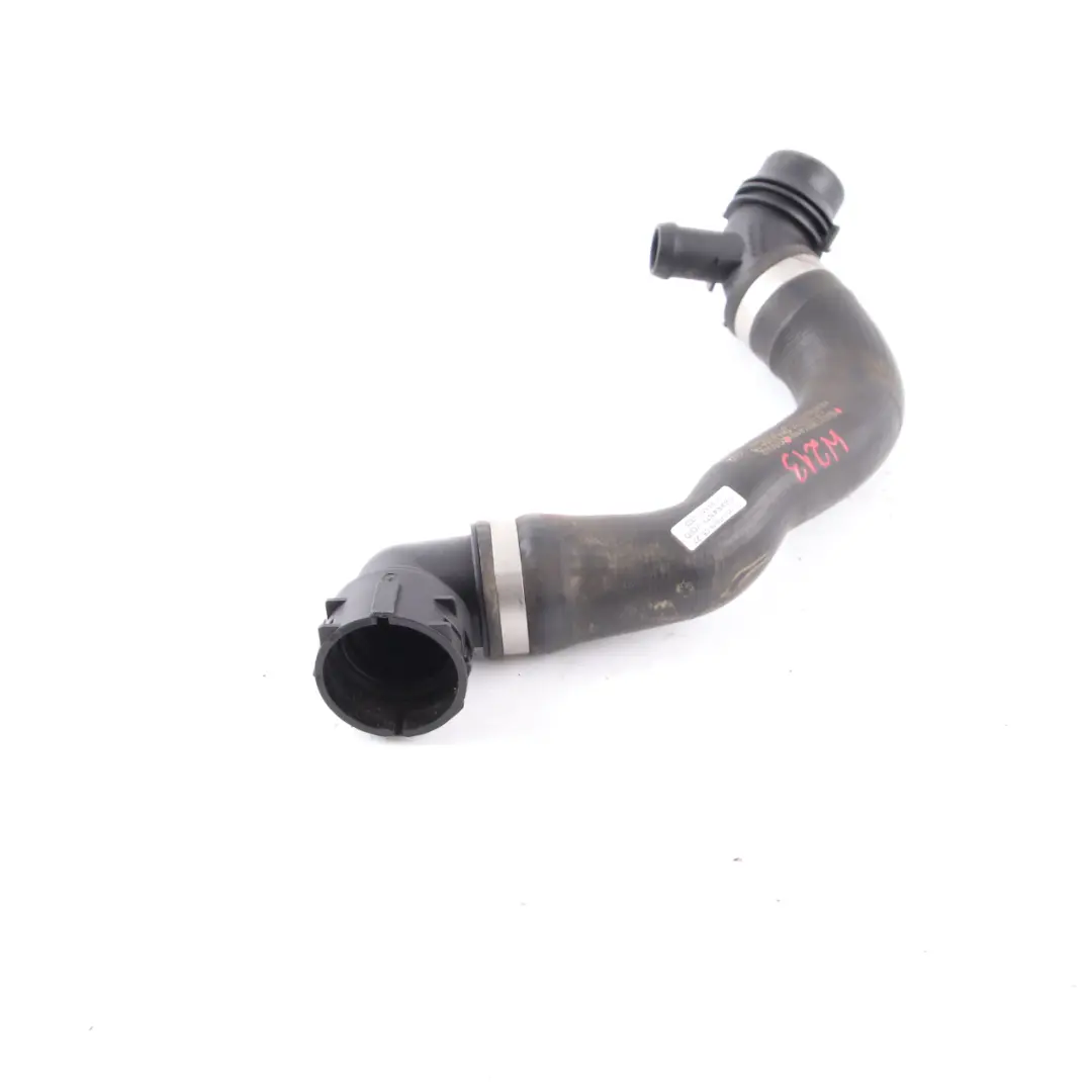 Manguera agua Mercedes W213 S213 Radiador Refrigeración refrigerante para con número de pieza A2135014100 Manguera agua Mercedes W213 S213 Radiador Refrigeración refrigerante - SKU A2135014100 - Número de pieza A2135014100