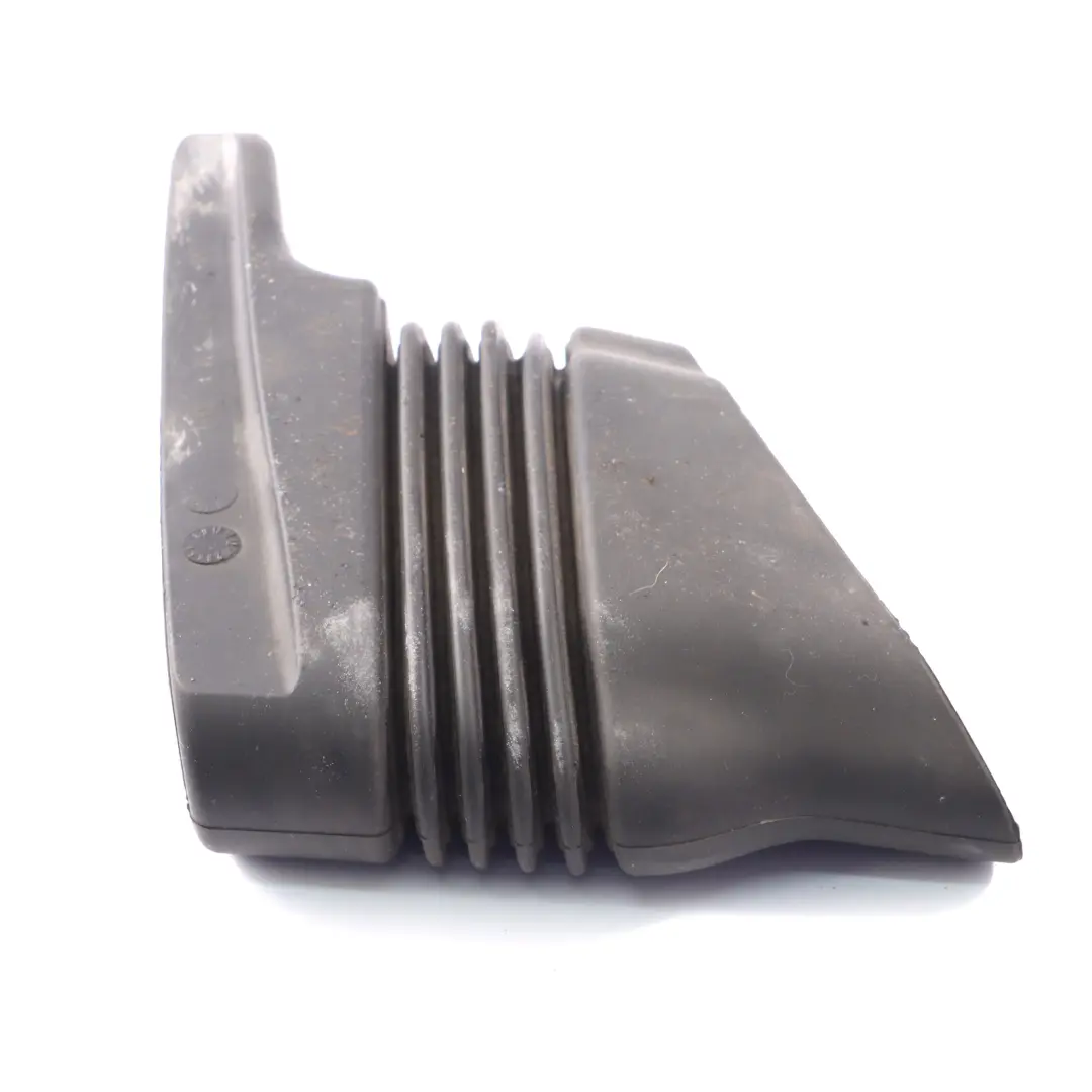 M656 Rura Kanał Wlotu Powietrza do Mercedes W213 Diesel o numerze A2135050200 Mercedes W213 Diesel M656 Rura Kanał Wlotu Powietrza - SKU A2135050200 - Numer Części A2135050200