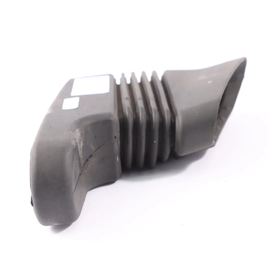 M656 Canale di ingresso dell'aria Tubo di aspirazione per Mercedes W213 Diesel con numero di parte A2135050200 Mercedes W213 Diesel M656 Canale di ingresso dell'aria Tubo di aspirazione - SKU A2135050200 - Numero di parte A2135050200