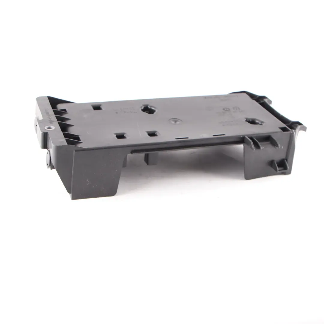 Mercedes W205 W213 W238 Caja de Fusibles Tapa Unidad Control Soporte - SKU A2135400200 - Número de pieza A2135400200