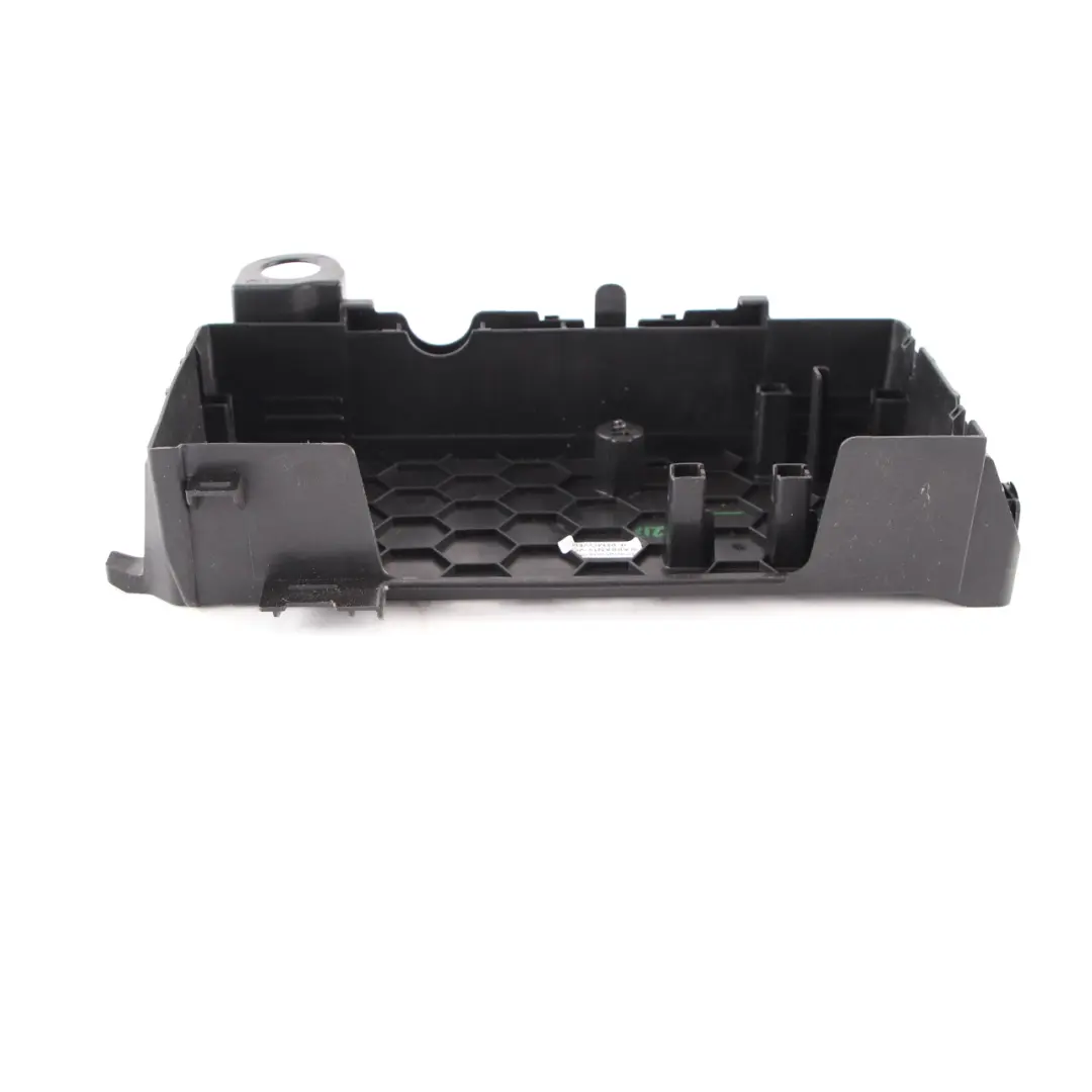 Couvercle de boîte à fusibles Support d'unité contrôle pour Mercedes W205 W213 W238 à propos du numéro de pièce A2135400200 Mercedes W205 W213 W238 Couvercle de boîte à fusibles Support d'unité contrôle - SKU A2135400200 - Numéro de pièce A2135400200