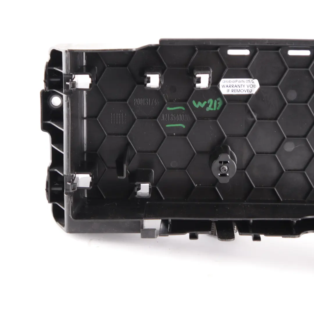 Caja de Fusibles Tapa Unidad Control Soporte para Mercedes W205 W213 W238 con número de pieza A2135400200 Mercedes W205 W213 W238 Caja de Fusibles Tapa Unidad Control Soporte - SKU A2135400200 - Número de pieza A2135400200