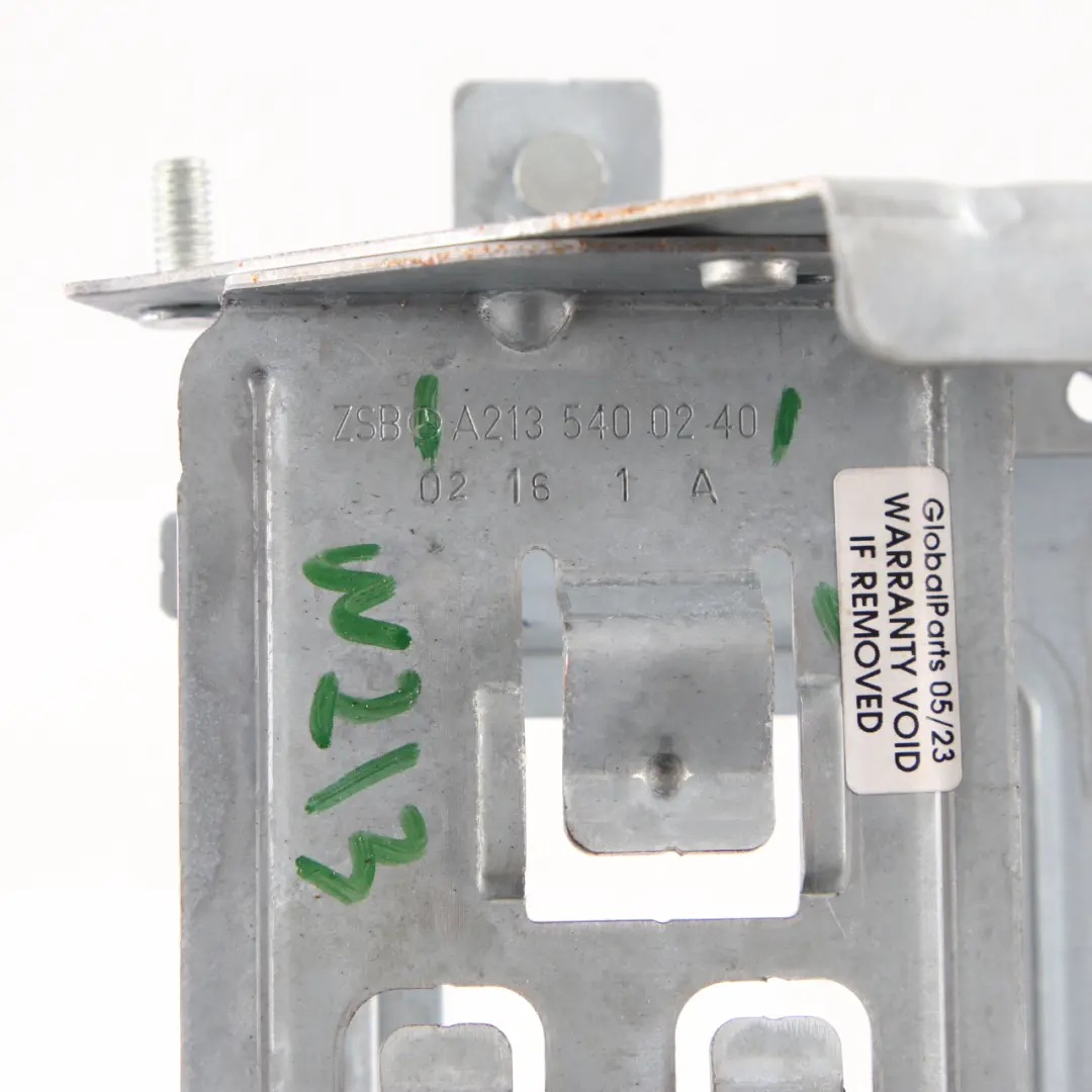 Navigation GPS NAV SAT Mount System Computer Bracket to Mercedes W213 with Part number A2135400240 Mercedes W213 Navigation GPS NAV SAT Mount System Computer Bracket - SKU rhd-A2135400240 - Part number A2135400240