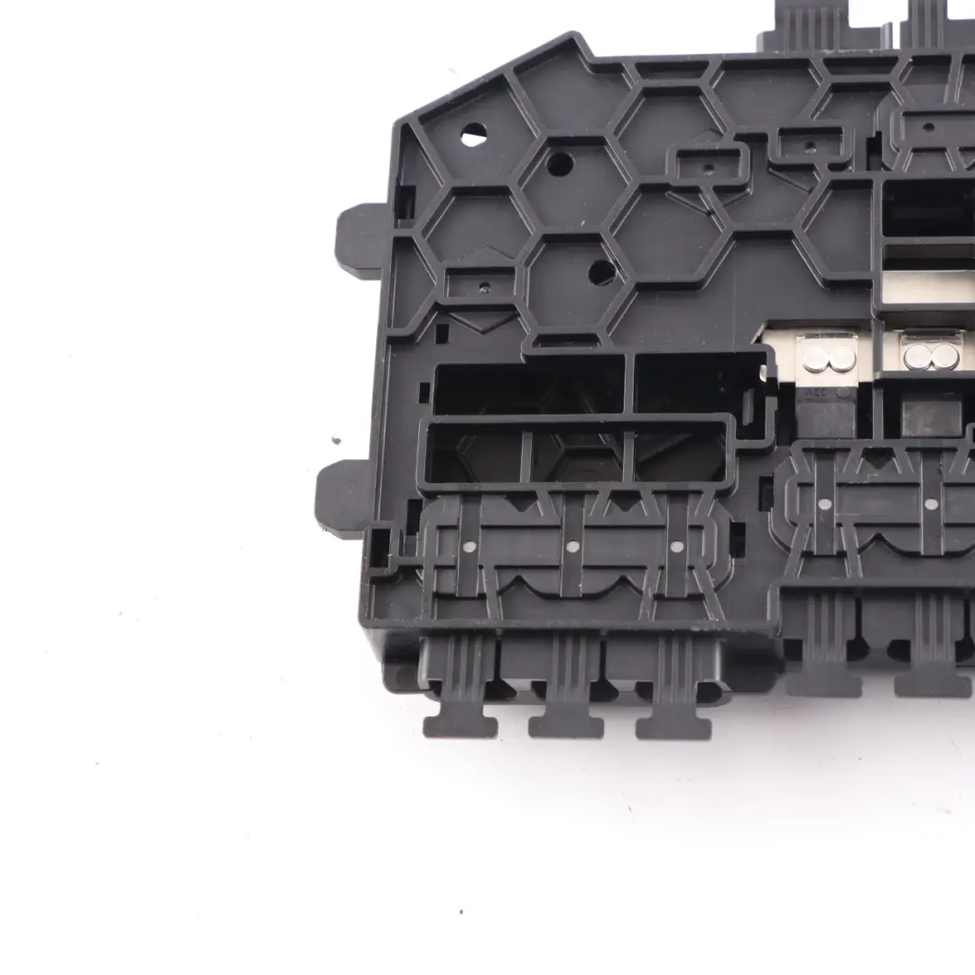 Fuse Box Mercedes W205 Interior Equipment Fuse Box Control Module to with Part number A2135406100 Fuse Box Mercedes W205 Interior Equipment Fuse Box Control Module - SKU A2135406100 - Part number A2135406100