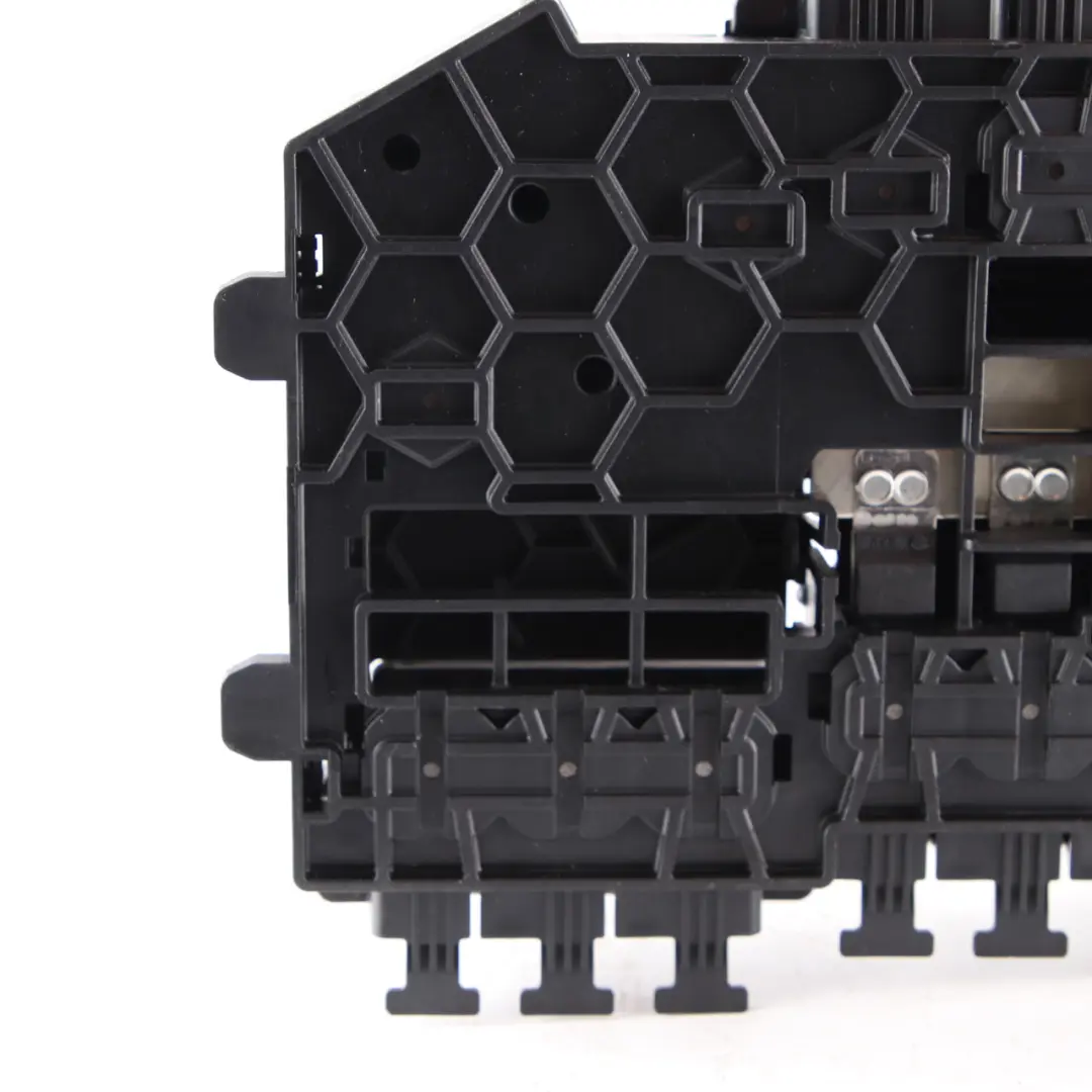  Caja Fusibles Mercedes W213 S213 W238 Control Eléctrico Trasero - SKU A2135406200 - Número de pieza A2135406200