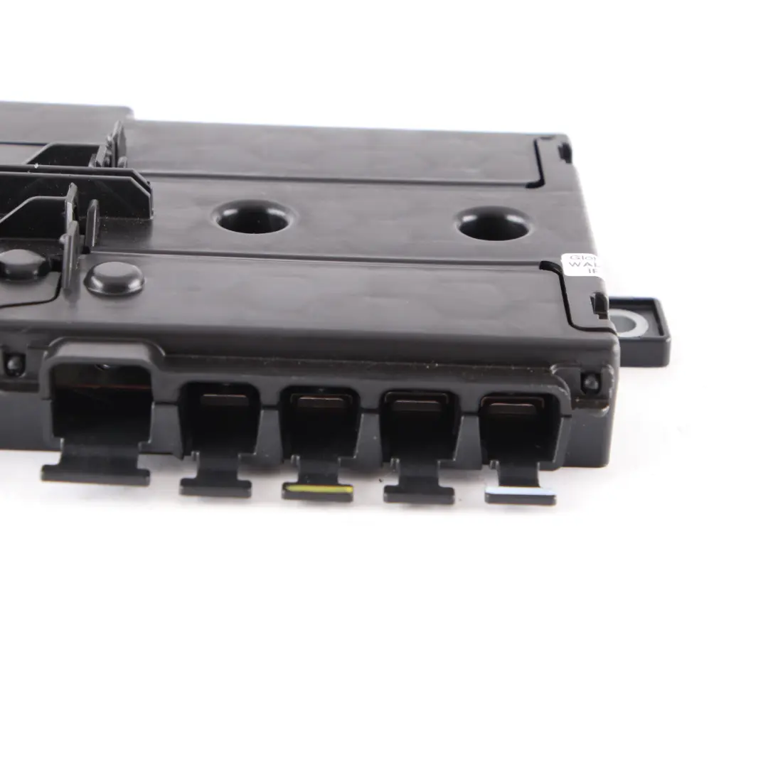 Caja Fusibles Mercedes W213 S213 W238 Control Eléctrico Trasero para con número de pieza A2135406200 Caja Fusibles Mercedes W213 S213 W238 Control Eléctrico Trasero - SKU A2135406200 - Número de pieza A2135406200
