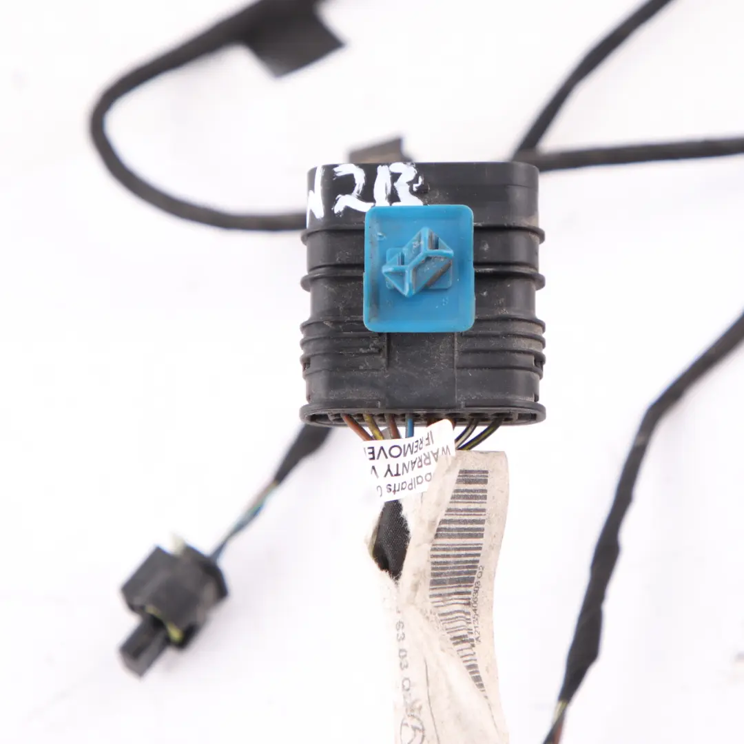 Câblage Capteur Stationnement PDC Pare-Chocs Arrière pour Mercedes W213 à propos du numéro de pièce A2135406303 Mercedes W213 Câblage Capteur Stationnement PDC Pare-Chocs Arrière - SKU A2135406303 - Numéro de pièce A2135406303