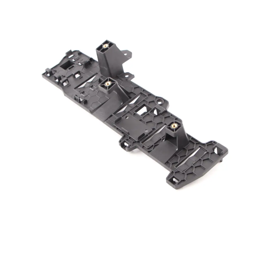 Camera Module Bracket Mercedes W213 S213 Rear Housing Left pour à propos du numéro de pièce A2135451540 Camera Module Bracket Mercedes W213 S213 Rear Housing Left - SKU A2135451540 - Numéro de pièce A2135451540