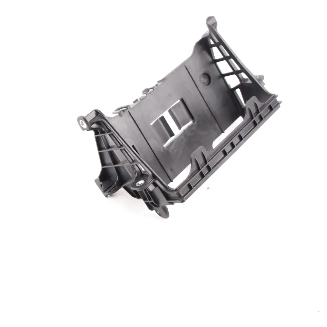 Uchwyt Mocowanie Wspornik Komputera Silnika do Mercedes W213 o numerze A2135452040 Mercedes W213 Uchwyt Mocowanie Wspornik Komputera Silnika - SKU A2135452040 - Numer Części A2135452040