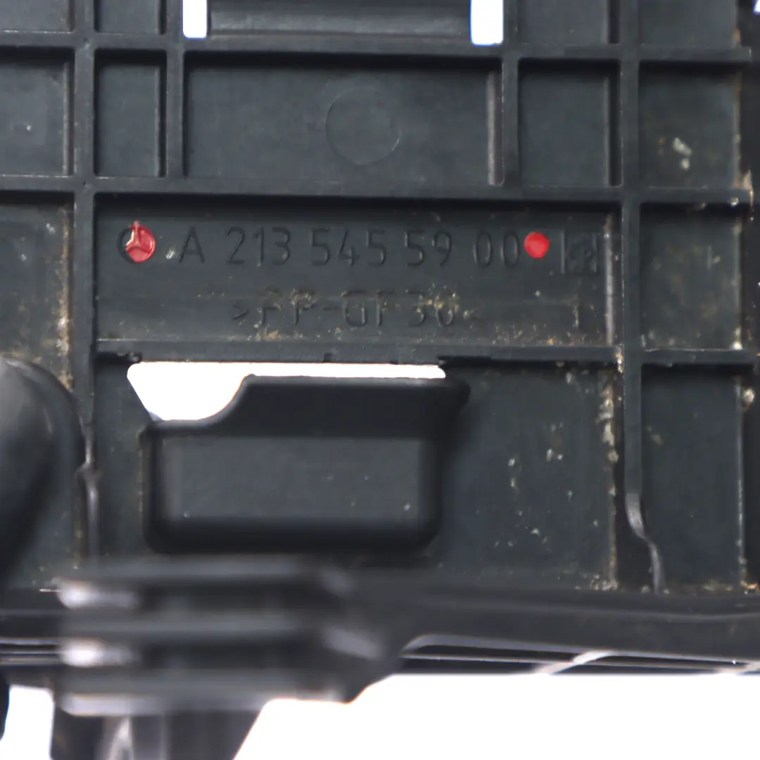 Uchwyt Ramka Jednostki Głównej Radia Multimedi do Mercedes C238 o numerze A2135455900 Mercedes C238 Uchwyt Ramka Jednostki Głównej Radia Multimedi - SKU A2135455900 - Numer Części A2135455900