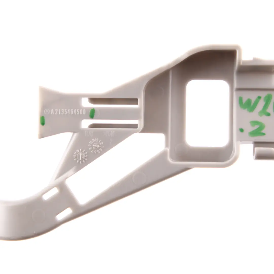 Wiring Loom Connector Mercedes W213 Dashboard Dash Cable Plug to with Part number A2135464500 Wiring Loom Connector Mercedes W213 Dashboard Dash Cable Plug - SKU A2135464500 - Part number A2135464500