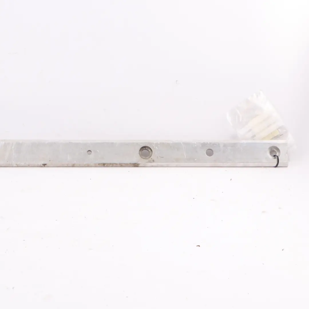 Mercedes W205 delantero caja cambios Strut Brace Transmisión Bar Soporte - SKU A2136195000 - Número de pieza A2136195000
