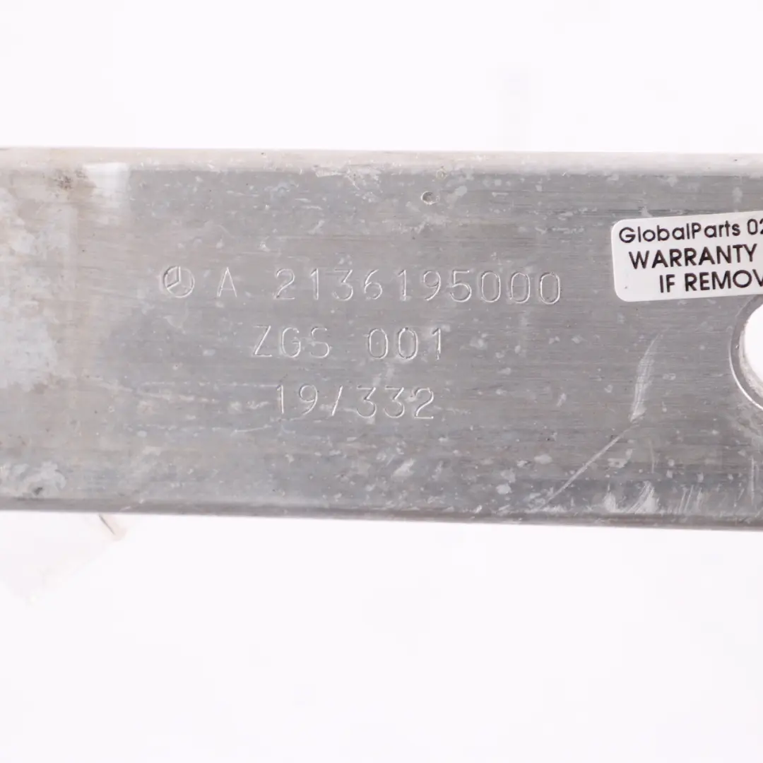 Mercedes W205 Boîte de vitesses avant Support de barre transmission - SKU A2136195000 - Numéro de pièce A2136195000