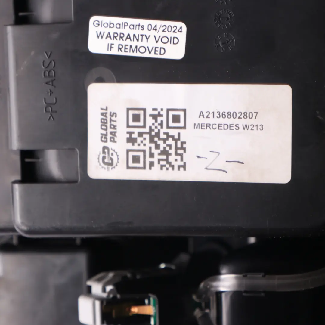  Portavasos Almacenamiento Mercedes W213 C257 Consola Cubierta Negro - SKU A2136802807 - Número de pieza A2136802807