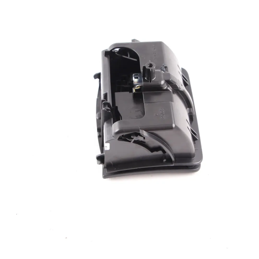 Cenicero Consola Central Inserto Trasero Enchufe para Mercedes W213 con número de pieza A2136805001 Mercedes W213 Cenicero Consola Central Inserto Trasero Enchufe - SKU A2136805001 - Número de pieza A2136805001